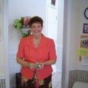 Meet your Posher, Nora